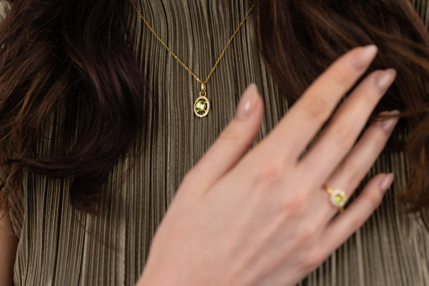 Soléa Verde Halo Necklace — Peridot & Moissanite in Gold Vermeil