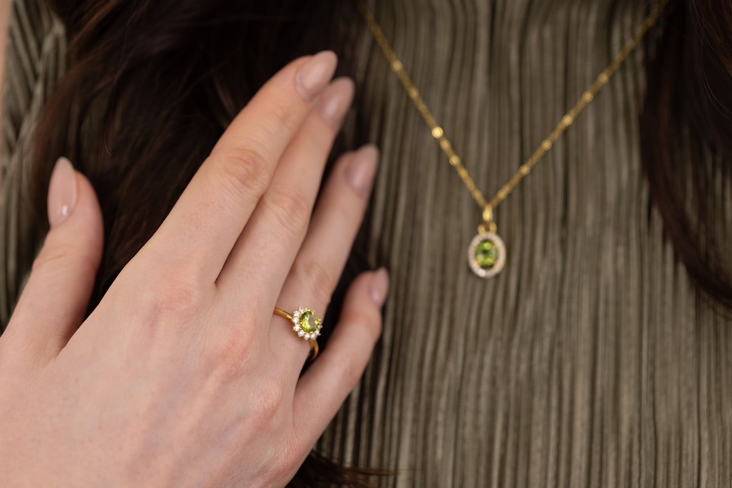 Soléa Verde Halo Necklace — Peridot & Moissanite in Gold Vermeil